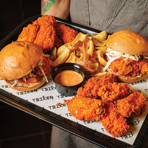 Τσίκεν The Van