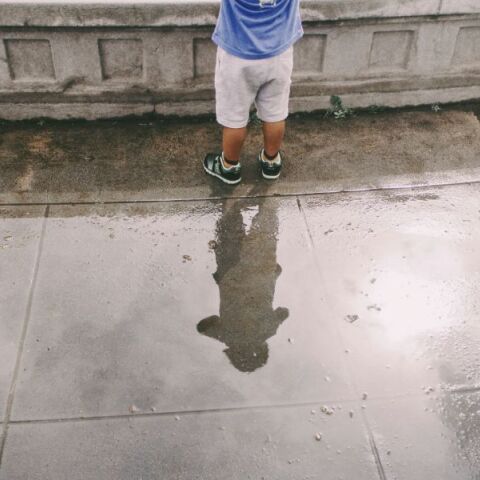 Λάρισα: Στην εντατική για 71 ημέρες ο 9χρονος που πνίγηκε με πορτοκάλι - Η δασκάλα του πάει κάθε μέρα στο νοσοκομείο