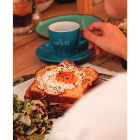 Ziya Wine Bar: Για αυθεντικό sushi, εκλεκτή ποικιλία κρασιών και μοναδική ατμόσφαιρα