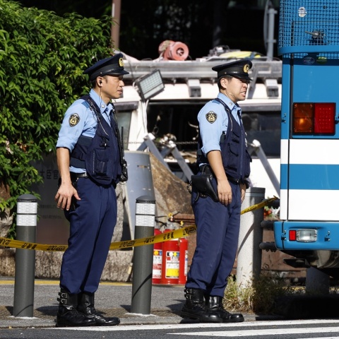 Αστυνομικοί σε δρόμο της Ιαπωνίας