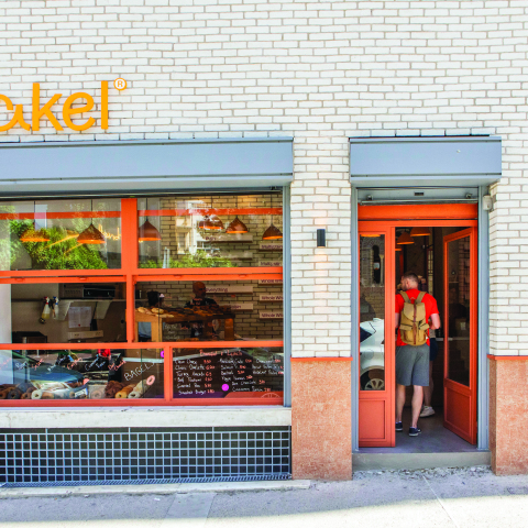 Bakel: Για χειροποίητα bagels στην πλατεία Αγίων Θεοδώρων