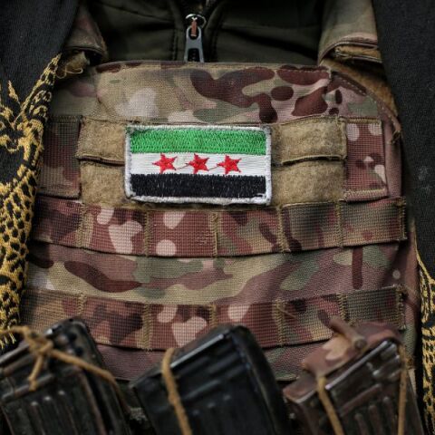 Συρία: Οι ΗΠΑ ενέκριναν το σχέδιο της νέας ηγεσίας για την ενσωμάτωση πρώην τζιχαντιστών στον εθνικό στρατό - Ήταν θέμα-αγκάθι στην προσέγγιση Δαμασκού - Δύσης