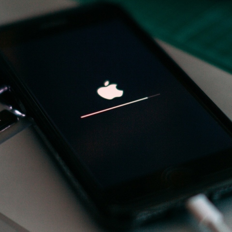 Η Apple ανακοίνωσε ημερομηνίες για το επόμενο iPhone 