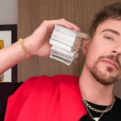 MrBeast: Κατέρριψε άλλο ένα ρεκόρ το παγκόσμιο φαινόμενο του YouTube - Πάνω από 400 εκατομμύρια συνδρομητές στο κανάλι του