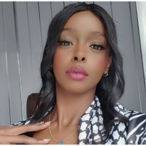 H Shamsa Sharawe μοιράστηκε με όλους το μακρύ ταξίδι επιβίωσής της από τη θηριωδία