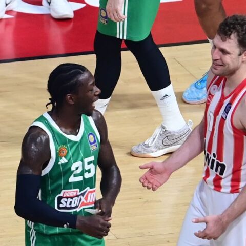 Κέντρικ Ναν - Σάσα Βεζένκοφ