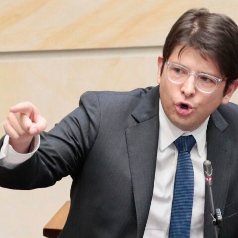 Ο υποψήφιος πρόεδρος της Κολομβίας Μιγκέλ Ουρίμπε δέχθηκε πυροβολισμούς σε προεκλογική συγκέντρωση - Νοσηλεύεται σε σοβαρή κατάσταση