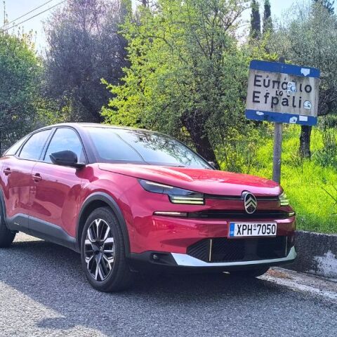 Με το νέο Citroen C4 Hybrid σε ένα ξεκούραστο οδοιπορικό στη Νότια Στερεά Ελλάδα