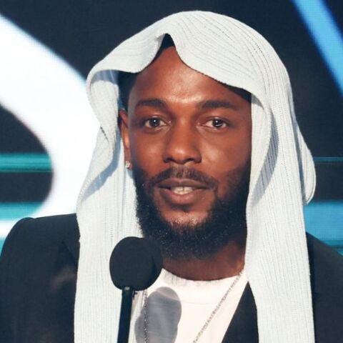 Ο Κέντρικ Λαμάρ σάρωσε στα βραβεία BET, κερδίζοντας 5 διακρίσεις - Η Ντότσι κατήγγειλε τον Τραμπ - Βραβεία και σε Μαράια Κάρεϊ, Σνουπ Ντογκ και Τζέιμι Φοξ.