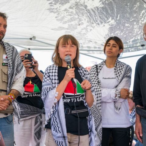 Madleen: Στο αεροδρόμιο του Tελ Αβίβ οι ακτιβιστές που προσπάθησαν να σπάσουν τον αποκλεισμό της Γάζας - Τους απελαύνουν 