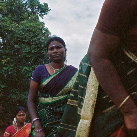 Γυναίκες στην Ινδία ωθούνται στην υστερεκτομή για να δουλεύουν χωρίς άδεια