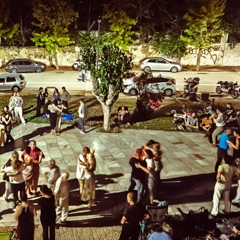 Μιλόνγκα στους θερινούς παλμούς της Ερμού