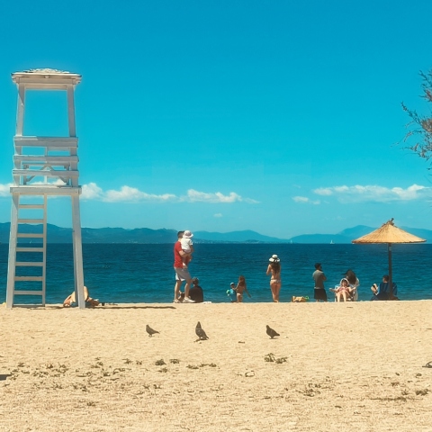 Για βουτιά μετά τη δουλειά: Αποδράσεις στην ακτογραμμή της Αττικής 