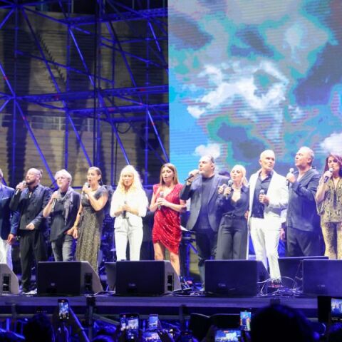 «Καλησπέρα και καλή βραδιά»: Η συναυλία στη μνήμη του Βασίλη Καρρά που έγινε στο Καλλιμάρμαρο