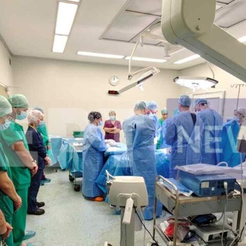 Πάτρα: Οι γιατροί τιμούν τον 14χρονο πριν τη λήψη των οργάνων του - Ρίγη συγκίνησης στο Πανεπιστημιακό Νοσοκομείο 