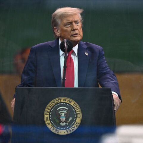 Ο Τραμπ απειλεί το Ιράν: Αν δεχτούμε επίθεση, θα απαντήσουμε με πρωτοφανή ισχύ