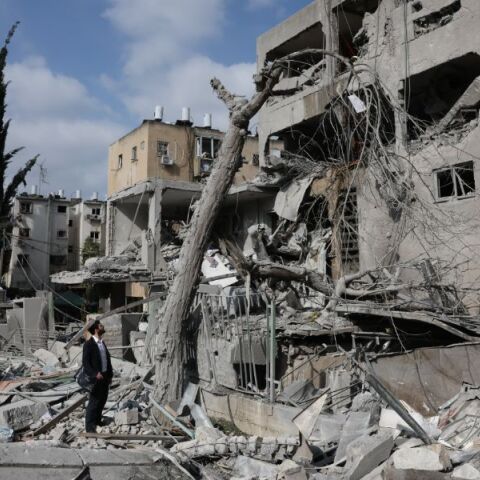 Ισραήλ: Εγκλωβισμένοι στο Τελ Αβίβ Έλληνες καλλιτέχνες - «Ακούμε σειρήνες, μπαίνουμε στο καταφύγιο»