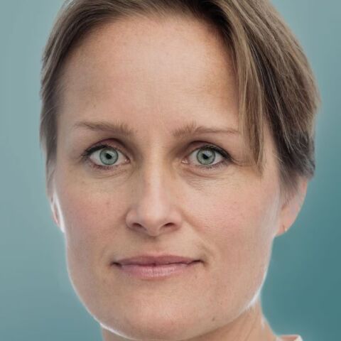 Η Μπλεζ Μετρεγουέλι ορίζεται πρώτη γυναίκα επικεφαλής της MI6, σηματοδοτώντας ιστορική αλλαγή στην κορυφή της βρετανικής κατασκοπείας.