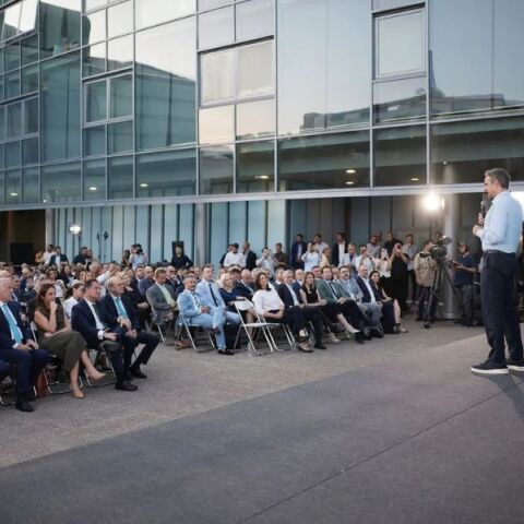 Αύξηση της απασχόλησης: Οι ιστορίες πίσω από τα νούμερα και οι εκδηλώσεις που προσφέρουν ευκαιρίες ζωής 