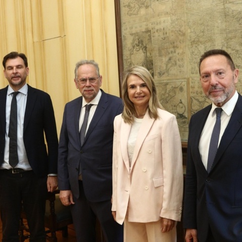 Συνάντηση Μιλένας Αποστολάκη - Γιάννη Στουρνάρα