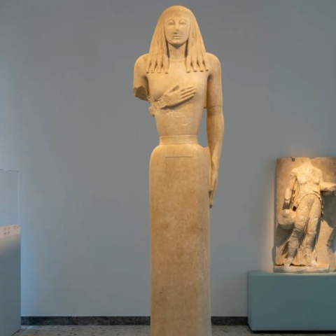 Η Κόρη επιστρέφει στη Σαντορίνη