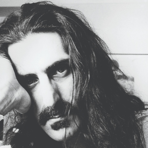 Φρανκ Ζάπα: Το βιβλίο των απομνημονευμάτων του και οι αποκαλύψεις για το άλμπουμ «Freak Out!»