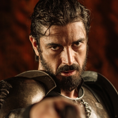 Ο Δημήτρης Γκοτσόπουλος στο ρόλο του Νεοπτόλεμου, στην τραγωδία του Σοφοκλή «Φιλοκτήτης»