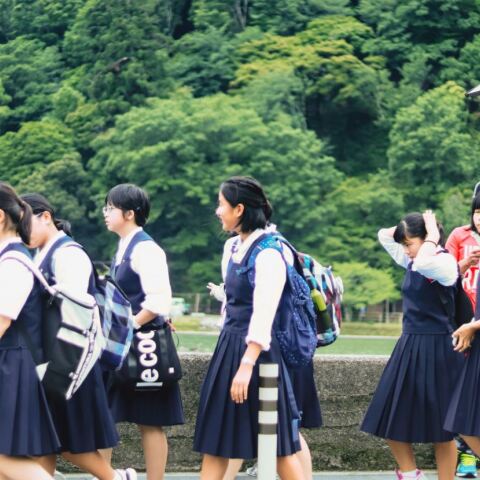 Ιαπωνία: Συνελήφθησαν δύο δάσκαλοι για διακίνηση ανάρμοστων φωτογραφιών ανήλικων μαθητριών