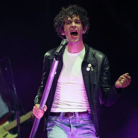 Φεστιβάλ Glastonbury: Οι The 1975 δηλώνουν ότι εγκαταλείπουν τις πολιτικές παρεμβάσεις στις συναυλίες τους, προτάσσοντας μηνύματα αγάπης και φιλίας.