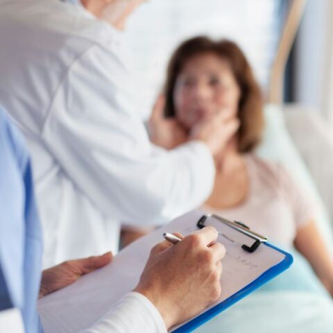 Ελασσόνα: Σε επιτήρηση 25 άτομα για τον αιμορραγικό πυρετό - Πώς μεταδίδεται και ποια είναι τα συμπτώματα