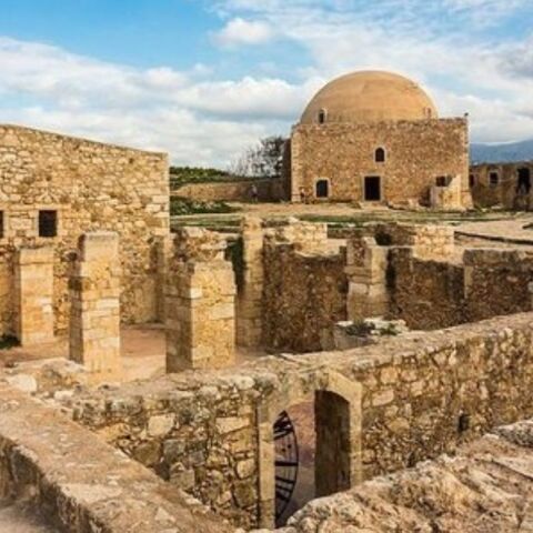 ΥΠΠΟ: Στο προσκήνιο η πολιτιστική ανάδειξη του Ρεθύμνου - Νέο Αρχαιολογικό Μουσείο, Φορτέτζα, Παλιά Πόλη και Μονή Αρκαδίου