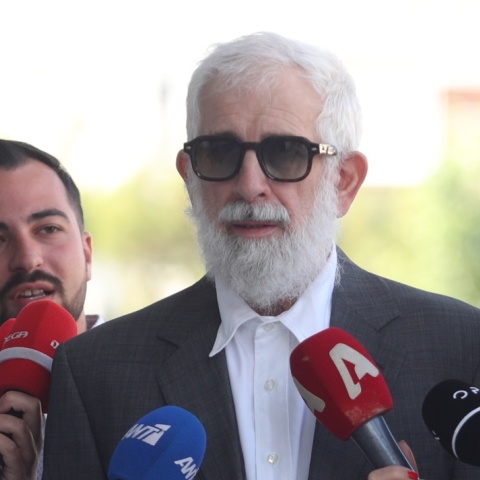 Πέτρος Φιλιππίδης 