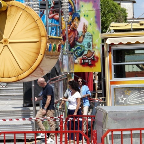 Στιγμιότυπο από το λούνα παρκ στον Αλμυρό μετά το δυστύχημα με θύμα την 14χρονη