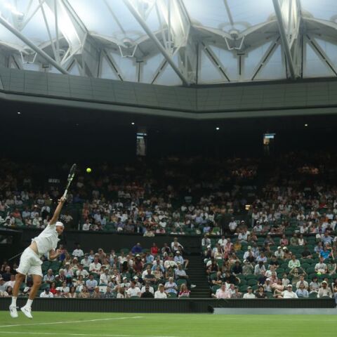 Γουίμπλεντον: Οκτώ παίκτες από το παγκόσμιο Top 10 αποκλείστηκαν στον πρώτο γύρο του τουρνουά, σε μια από τις μεγαλύτερες ανατροπές της ιστορίας του θεσμού.