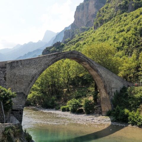 Κόνιτσα: Ο τόπος των πέτρινων γεφυριών