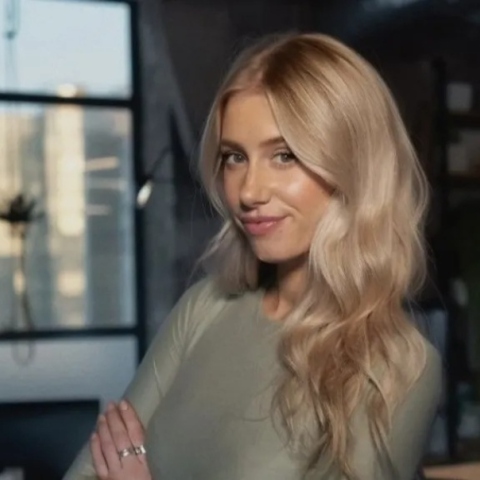 Οι άνθρωποι που ζουν από τα λάθη της Τεχνητής Νοημοσύνης