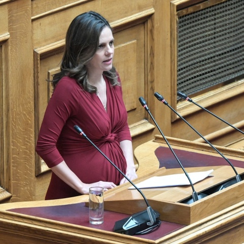 Η Έφη Αχτσιόγλου γέννησε το δεύτερο παιδί της 