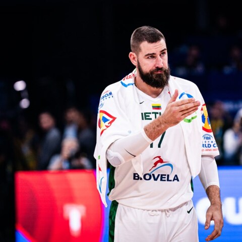 Γιόνας Βαλαντσιούνας