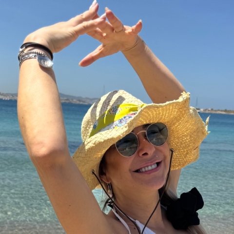 Mελίνα Ασλανίδου | Σκόπελος