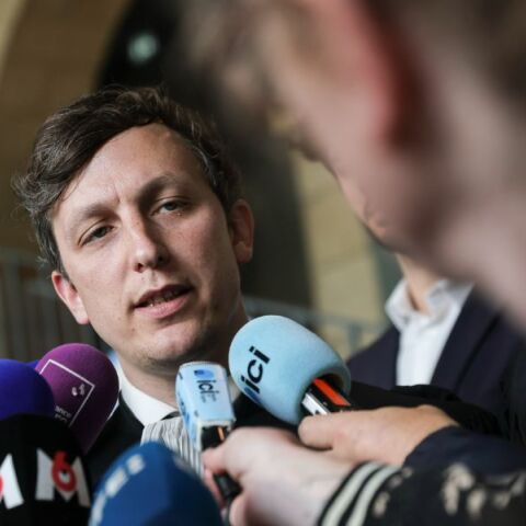 Γαλλία: Αυτοκτόνησε «πιθανότατα» ο δικηγόρος του παιδεραστή γιατρού Ζοέλ Λε Σκουαρνέκ