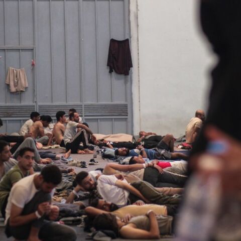 Ποια είναι τα επιδόματα που λαμβάνουν οι μετανάστες στην Ελλάδα