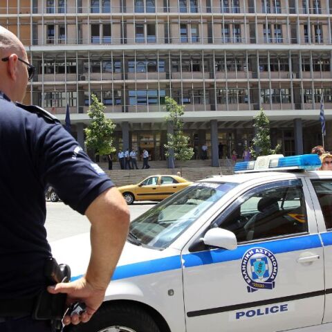 Στη φυλακή 70χρονος στη Θεσσαλονίκη για παραβίαση κατ’ οίκον ποινής - Είχε καταδικαστεί για κατάχρηση και κυκλοφορούσε ελεύθερα.