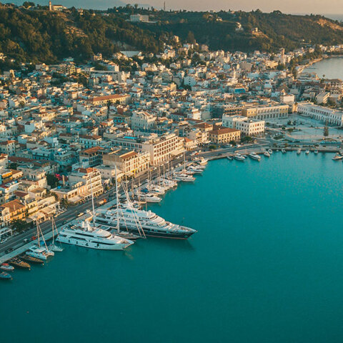 Ζάκυνθος: Τι να δεις, πού να κολυμπήσεις, πού να μείνεις και πού να φας το καλοκαίρι του 2025