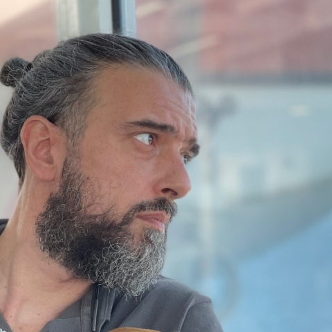 Σωτήρης Τσαφούλιας: Τα Ψαρά είναι ένα νησί που σε δοκιμάζει πριν σε αγκαλιάσει