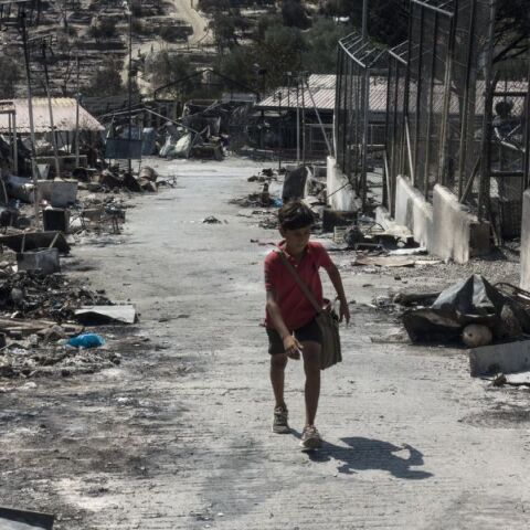 Άλλα έξι μέτρα της κυβέρνησης για τον περιορισμό των μεταναστευτικών ροών