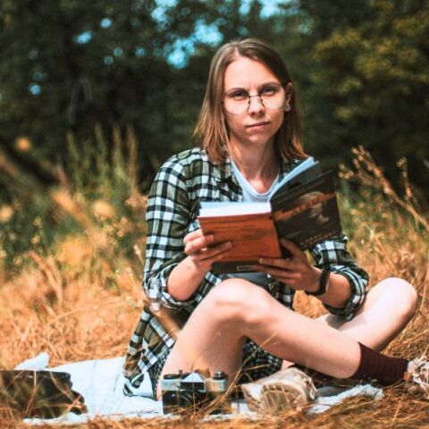 Δέκα βιβλία που πρέπει να διαβάσει κάθε εκπρόσωπος της Gen Z