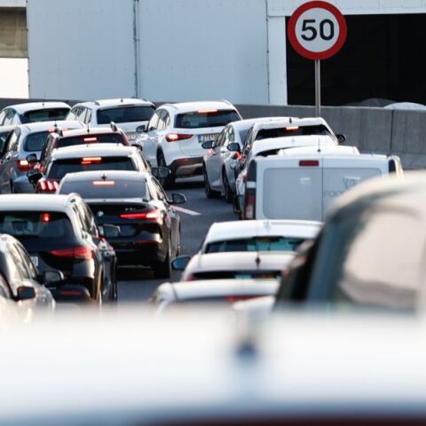 Κίνηση τώρα στους δρόμους