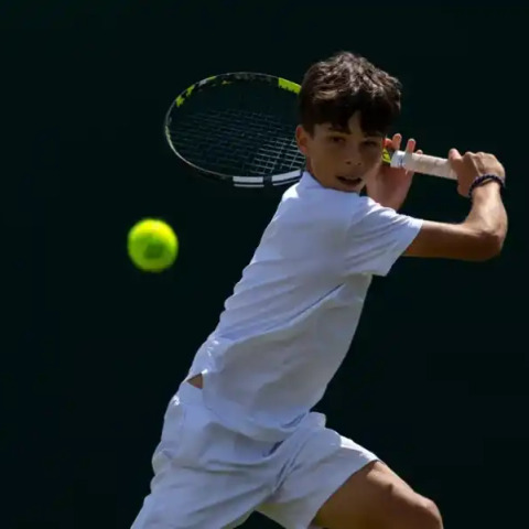 Ραφαήλ Παγώνης: Έχασε τον τίτλο στο Wimbledon U14, αλλά το μέλλον του ανήκει