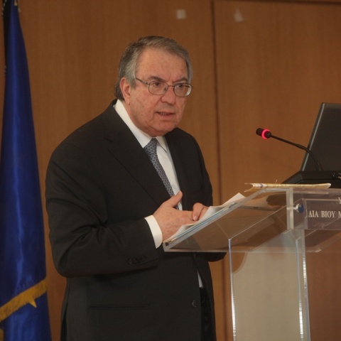 Γιώργος Μπαμπινιώτης