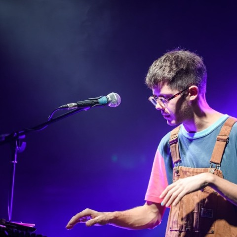 Τι μουσική ακούει ο Degear0001;